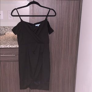 OFF THE SHOULDERS COCKTAIL DRESS😍😍😍